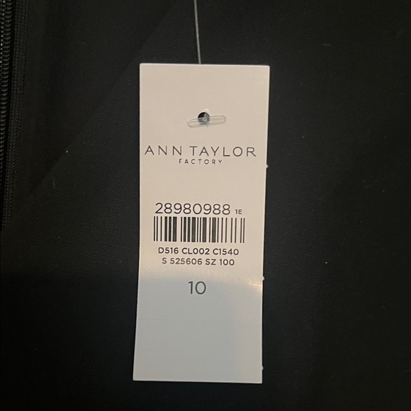 Elegant Black Cap Sleeve Ann Taylor Dress - Picture 2 of 8